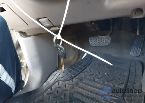 2001 Toyota Tacoma Prerunner from USA, damaged, VIN 5TENM92N61Z771779